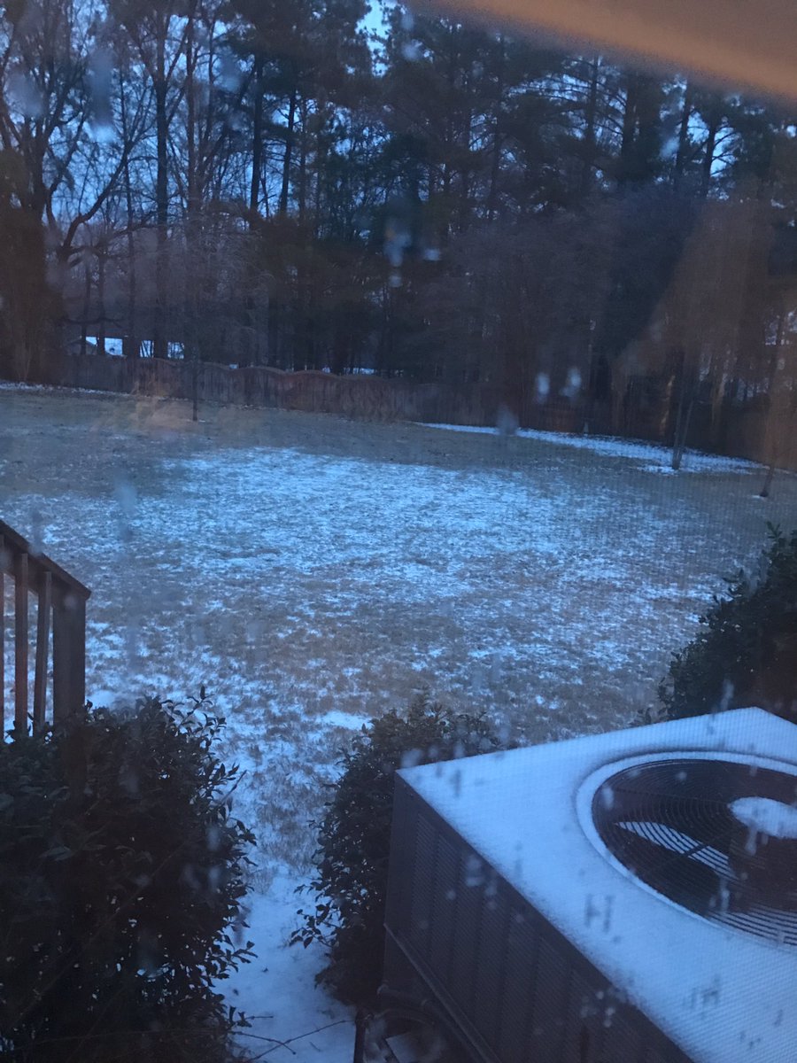 adele_abreu's tweet photo. Not much snow is Fuquay Varina 👎🏼 @WRAL https://t.co/5DZ5JDQ2OD