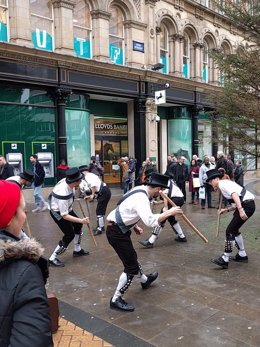 JockeyMorrisMen's tweet photo. @Lloydbanks the very excellent @5RiversMorris at #spotc #ploughtour https://t.co/M8Rnex1Ybz