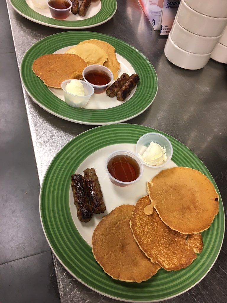 if you want a free breakfast come out to the applebee's in casselberry and get served by your lyman lady lifters!!!