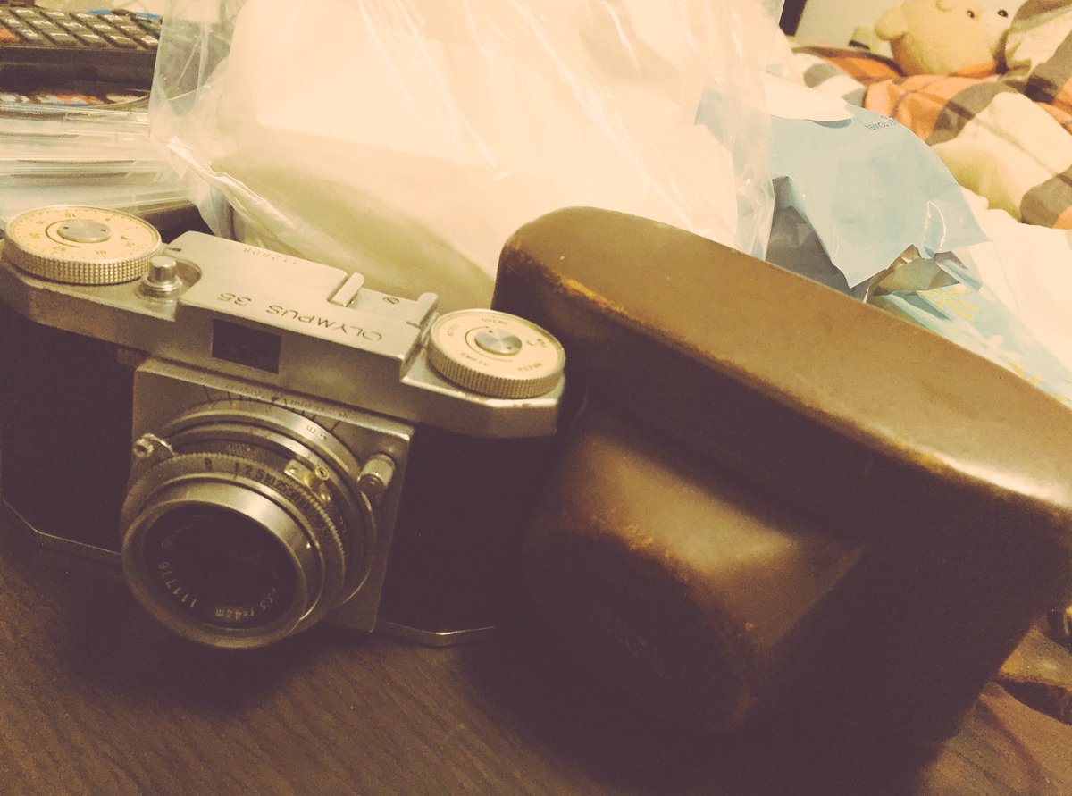 mmmuuch's tweet photo. 明日はフィルムカメラで
大切な人をいっぱい撮る日です。
#OLYMPUS35 https://t.co/NdUkmmLXuZ