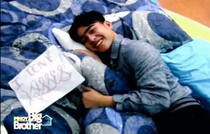 Kissiscute's tweet photo. I LOVE YOU YONGKISS 

#YONGKISSReturnOnPbb https://t.co/FPX7OSlz05
