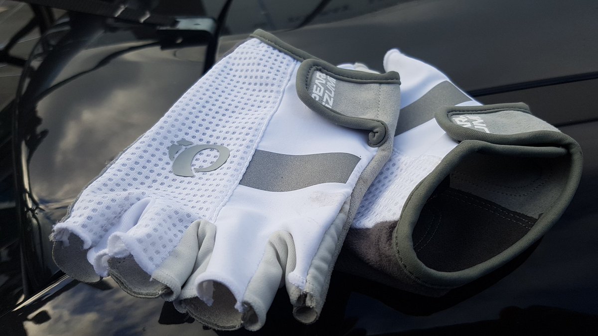 jonabrad's tweet photo. Another quality purchase from @BayCycles - love the gloved so comfy! https://t.co/AcGhjdkWpA