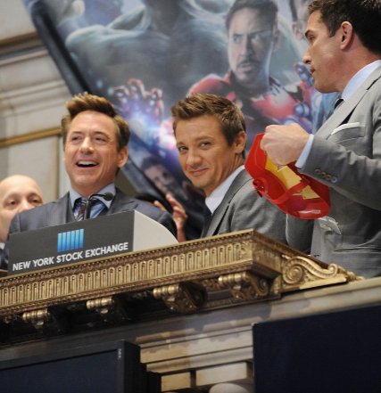 Happy birthday Jeremy Renner (and Clint Barton)! 