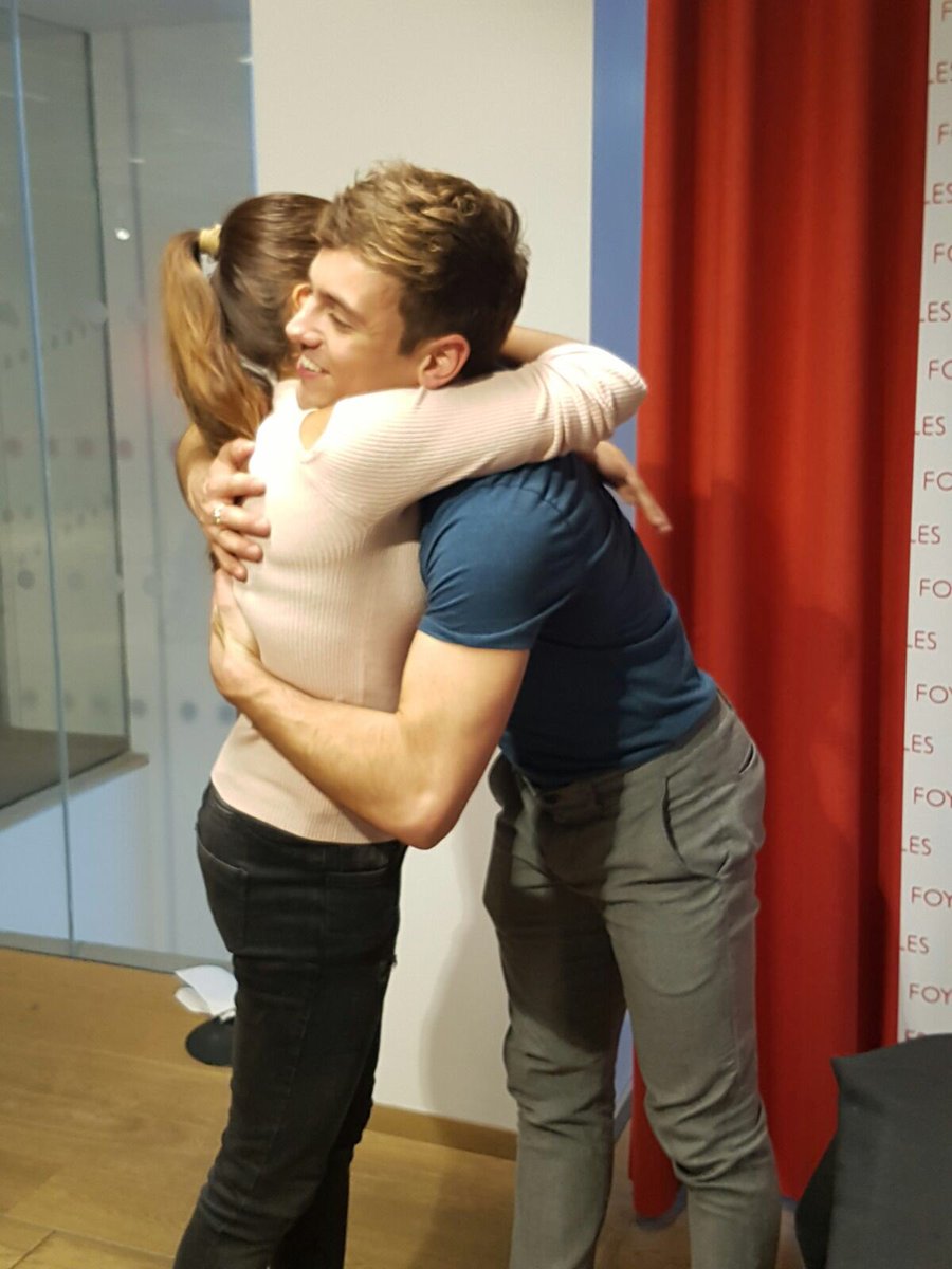 SarahA_1994's tweet photo. @TomDaley1994 Thank you so muchh it was all worth the wait!! ❤❤❤ #neversaynever #tomsdailyplan https://t.co/GSkZIXvfLY