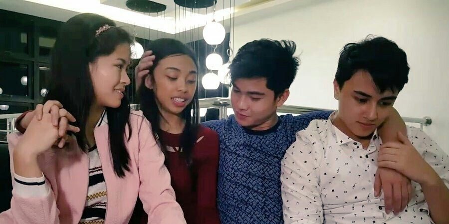AdemiltPrusgnoe's tweet photo. Iba padin talaga ang chemistry ng YongKiss..effortless at walang halong edit!

#YONGKISSReturnOnPBB https://t.co/JPK3UqK3z8