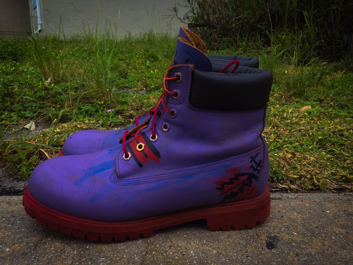 FrozenSaeed's tweet photo. We are huge advocates of wearable art ! 1 of 1 and hand painted https://t.co/3lDn5YRHGD