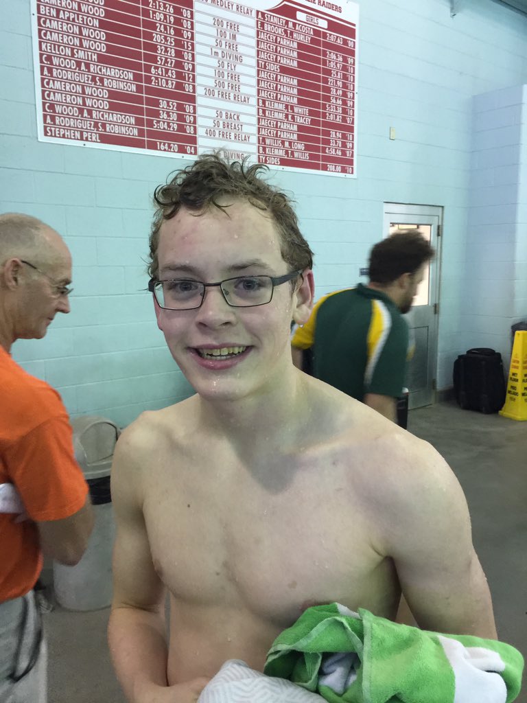 Brady Cawthon 3rd in his heat. Right on best time 100 Free