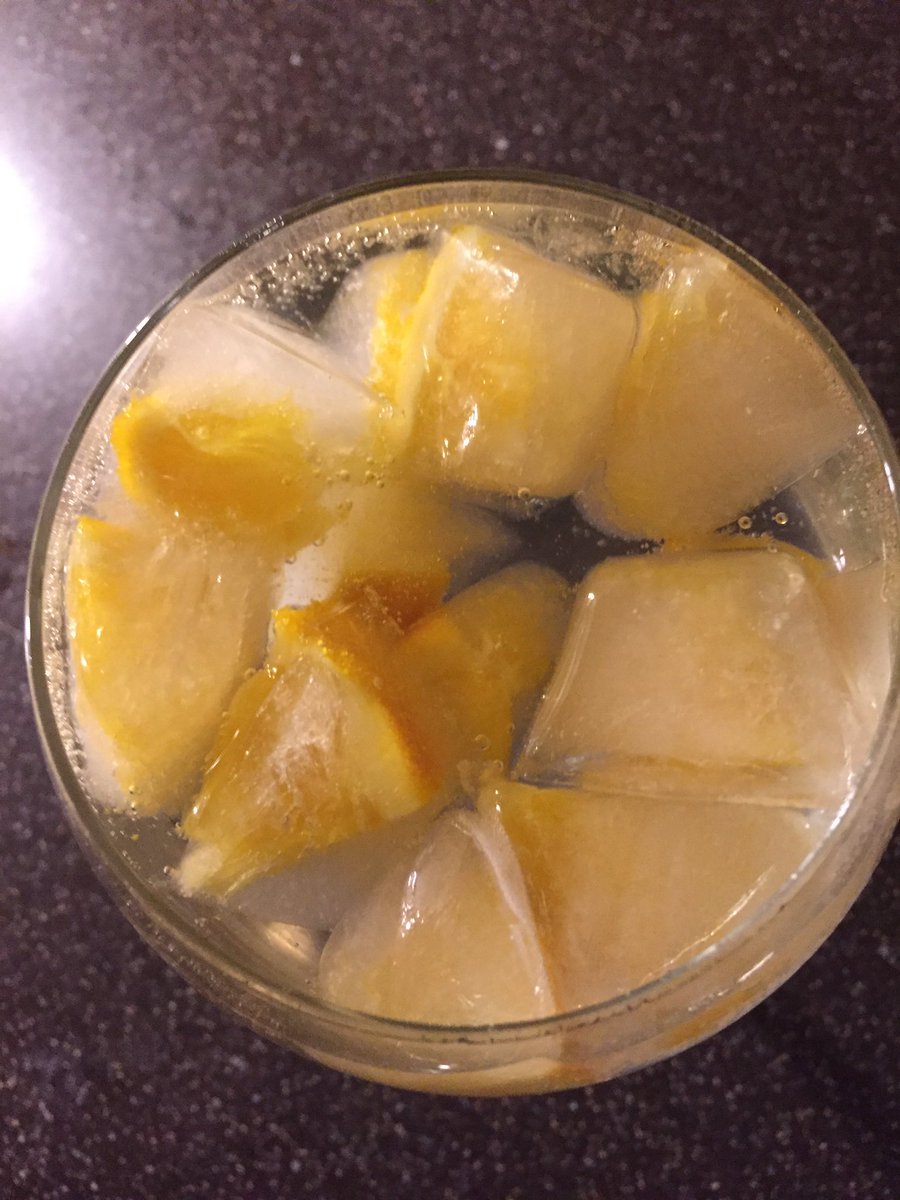 eating_ideas's tweet image. Here's a #toptip - freeze orange wedges in your ice cubes for a perfect serve @ShortcrossGin &amp;amp; tonic! #lovegin
