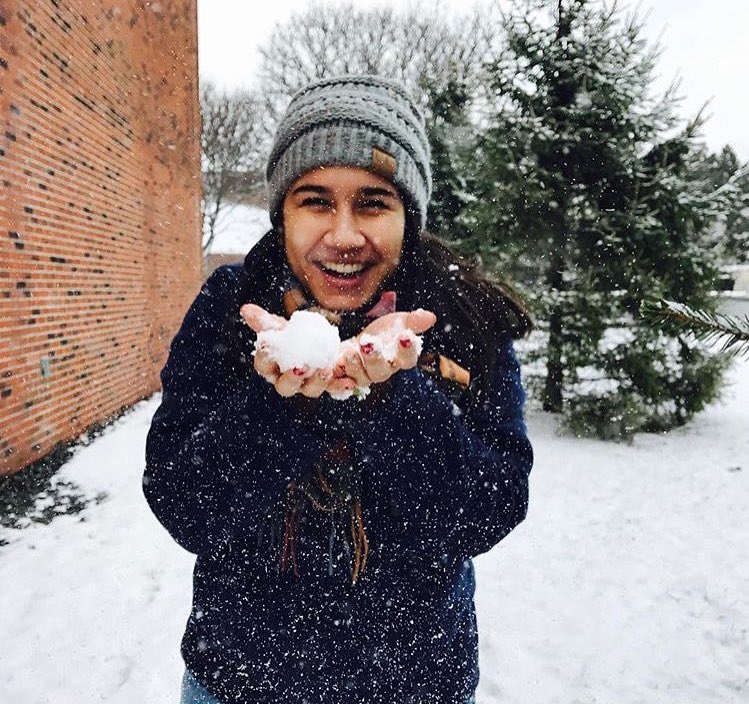 DPhiEIHQ's tweet image. #snowplacelikedphie 🦄