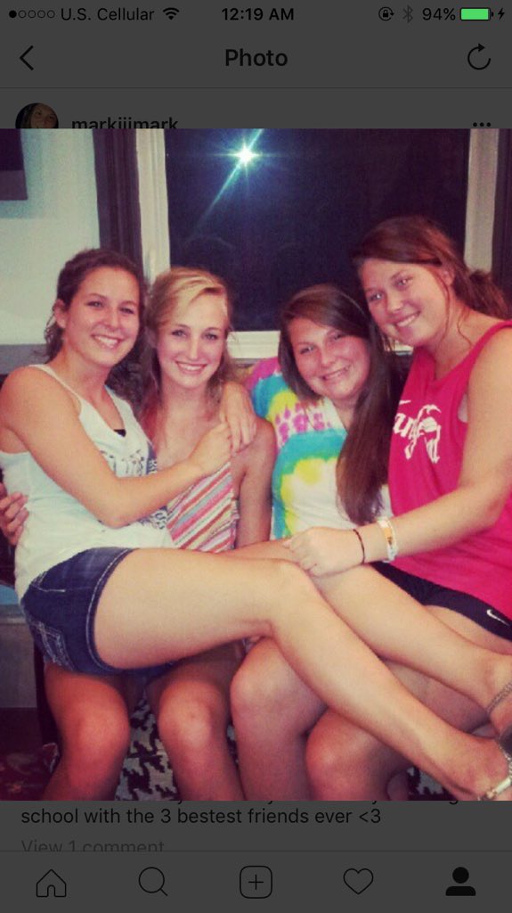 MarkiiiiMark's tweet photo. The 3 best friends that anyone could have are mine forever ❤👯 https://t.co/98UieZCJaA