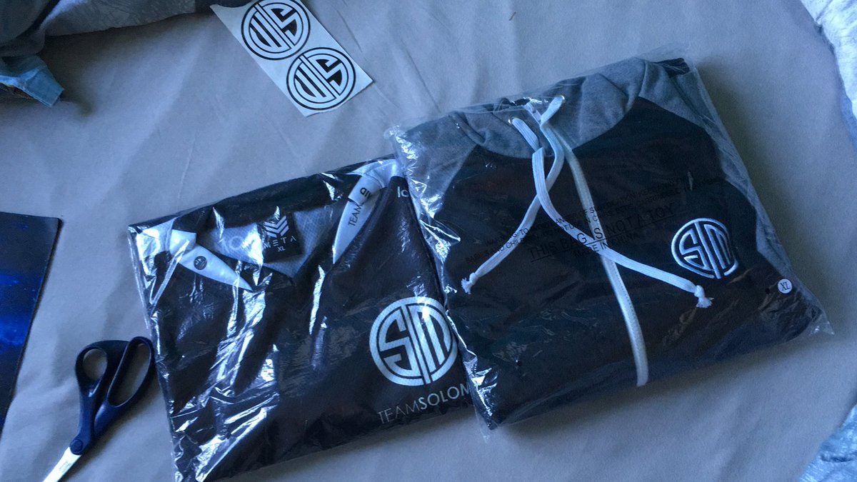 notCounterpick's tweet photo. @TeamSoloMid it's finally here 😍 https://t.co/JJ7Nxb22Ry