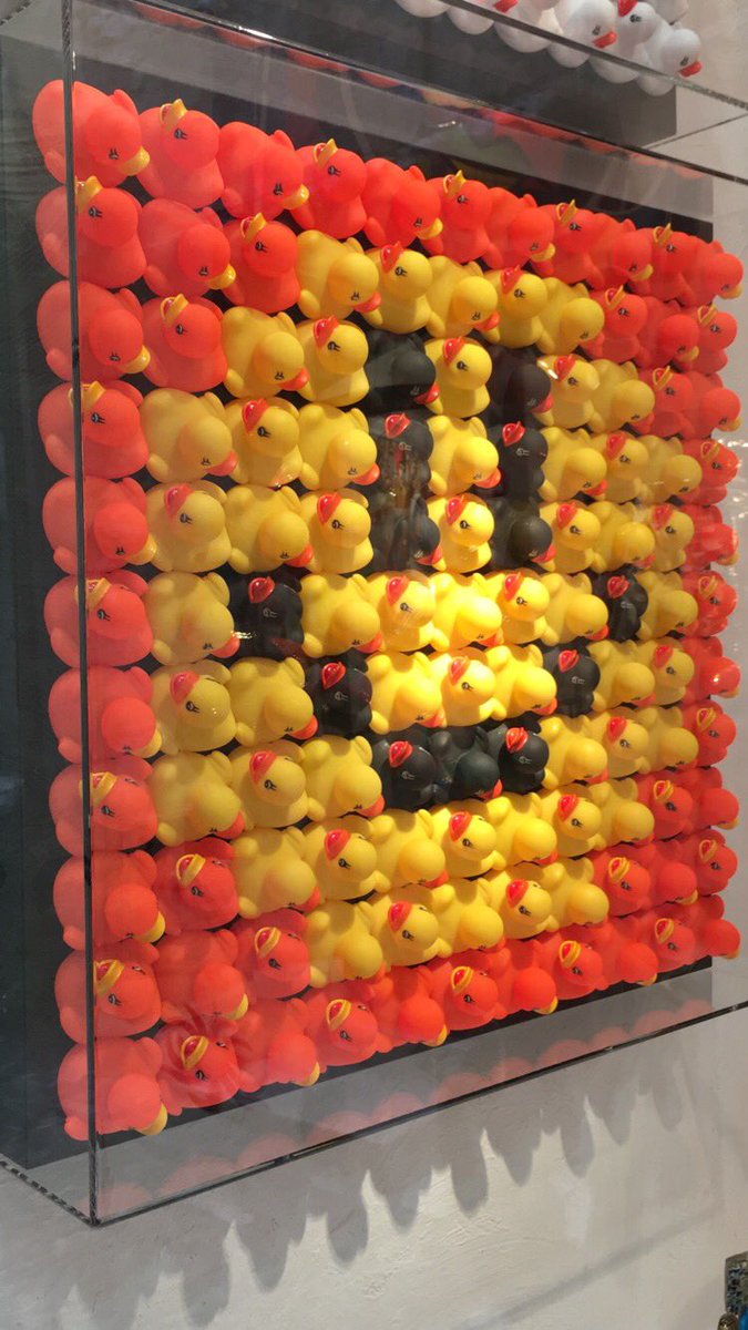 StephGaillet's tweet photo. Spécial @jeremstar #Canards #Tableau 😛🐥 https://t.co/CWTS38eM1o