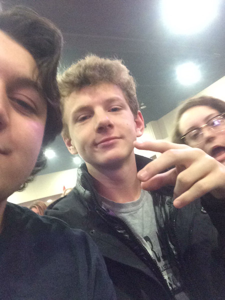 travis reyes (@travisreyes37) | Twitter