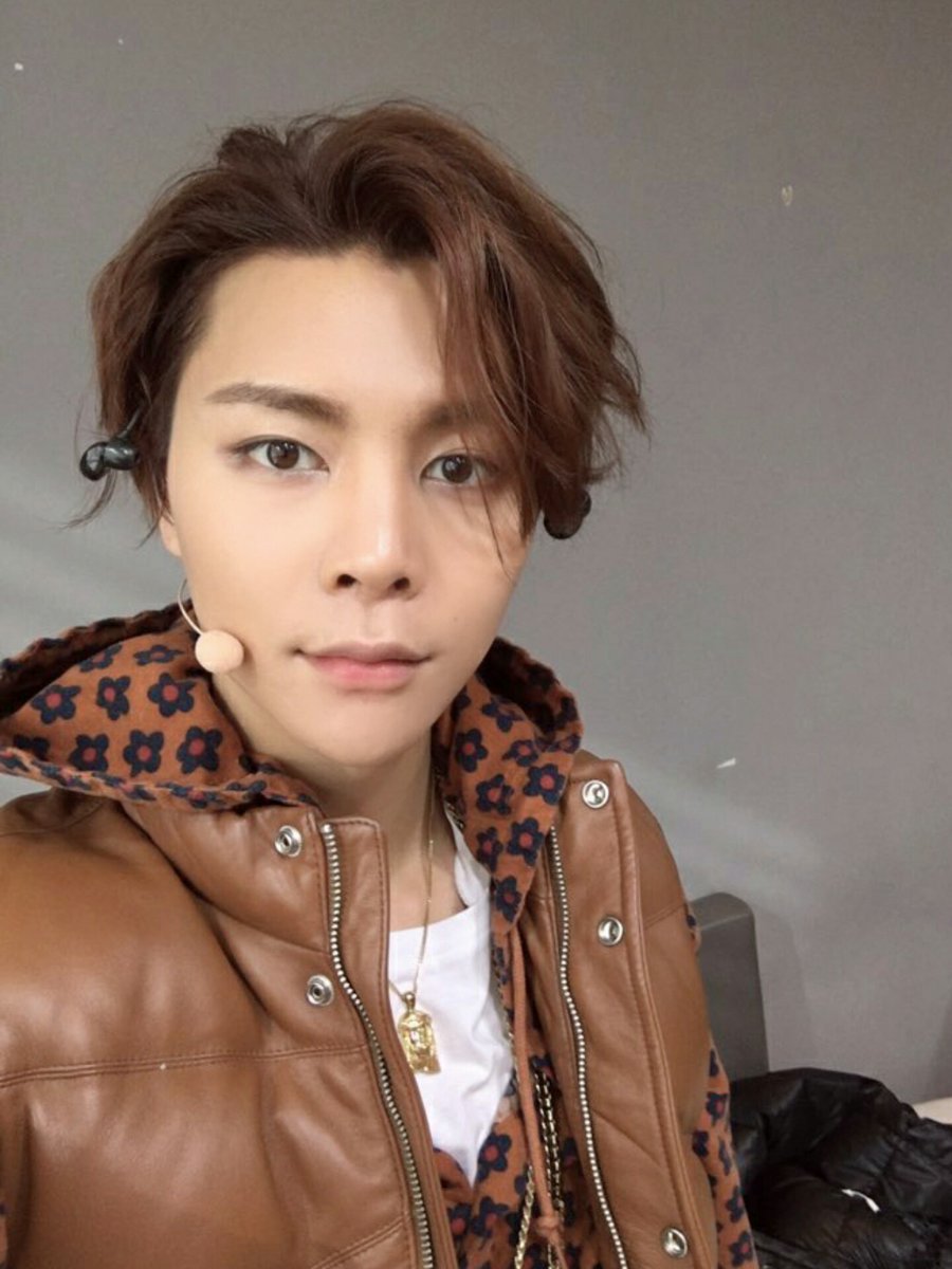 kmsjonghyun's tweet image. sso beautiful beautifUl you&apos;re beautiful *-*