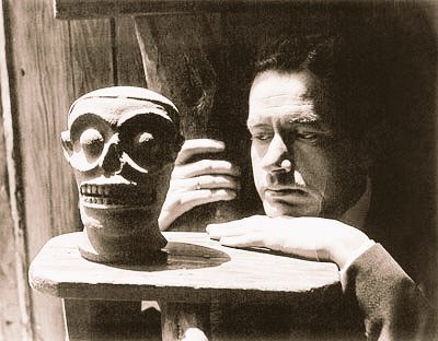 ¡Bueno día! Hoy recordamos al escritor Juan Rulfo, autor de Pedro Páramo y El llano en llamas.
Aquí 3 de sus libros letrasenlafrontera.org/index.php/2016…