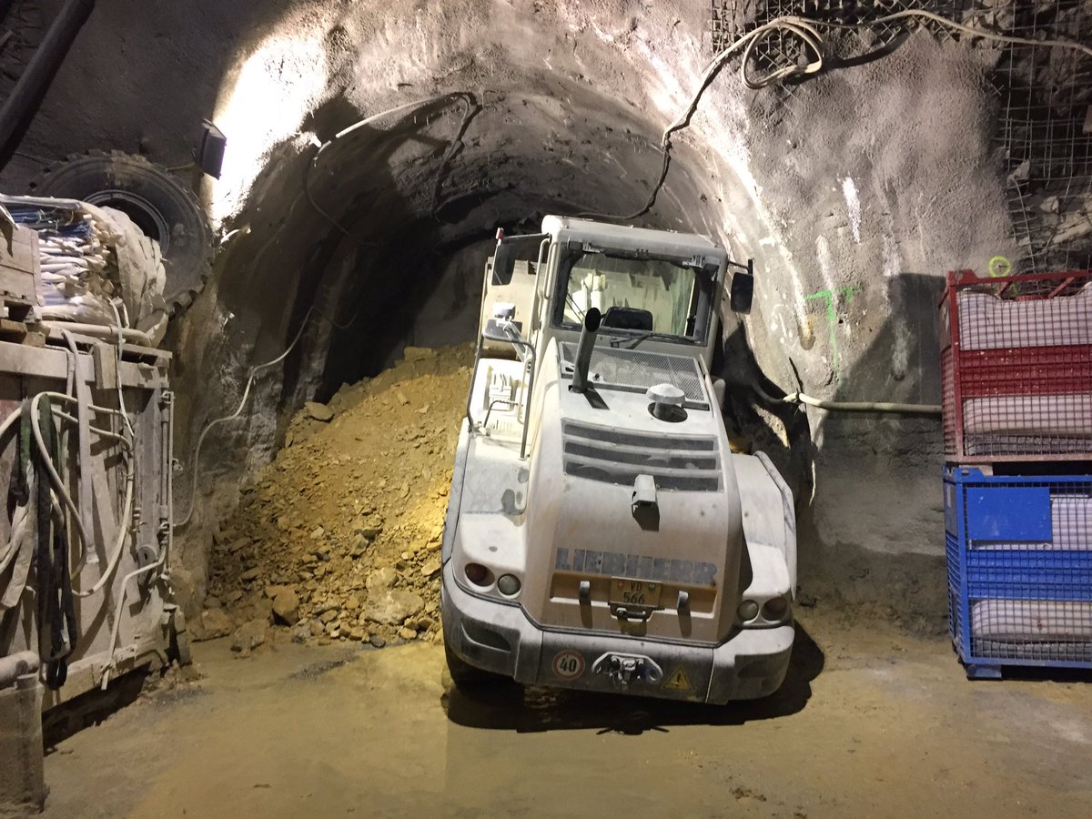 Besichtigung der #Vortriebsarbeiten am #Albulatunnel ll. Vielen Dank #RhB <a href="/rhaetischebahn/">Rhätische Bahn</a> <a href="/engler_stefan/">Stefan Engler</a> @graubuendner <a href="/info_mobilitaet/">LITRA</a>