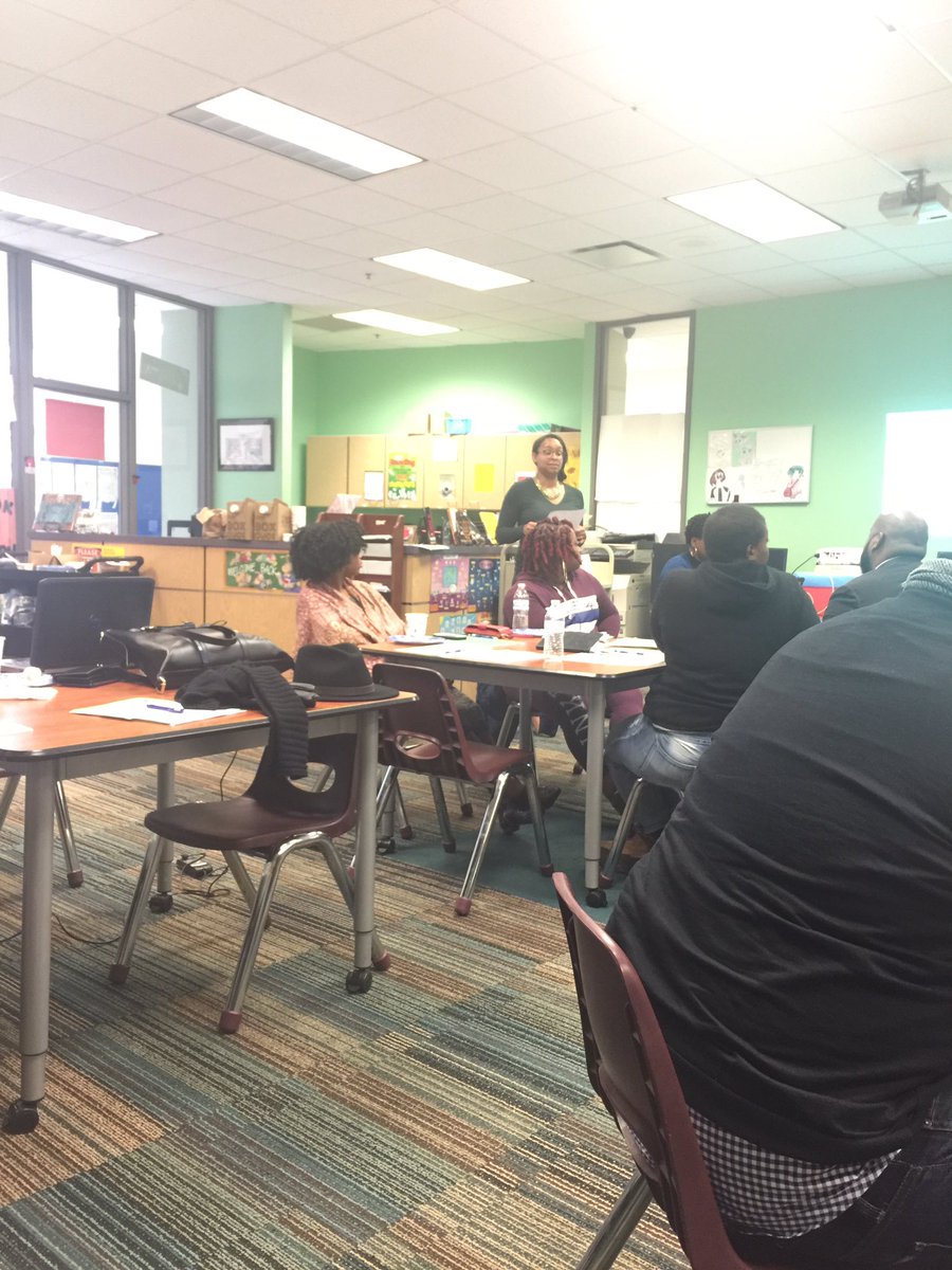 Desiree_T_Brown's tweet photo. A school climate must be welcoming to families! @ChavezSchools @DC_Advocate @Eboni_RoseT @Ward7EdCouncil #ItStartsAtChavez https://t.co/8xu0sASUL4