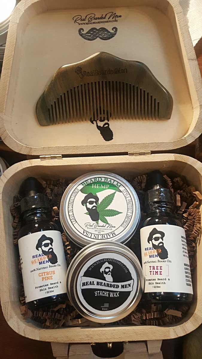 RealBeardedMen's tweet photo. Its Snowing so what come visit #realbeardedmen @artistsandfleas #afinchelsea #afinbk get your beard care kits https://t.co/AGVLbDhqtD https://t.co/AzgHvo9ZZI