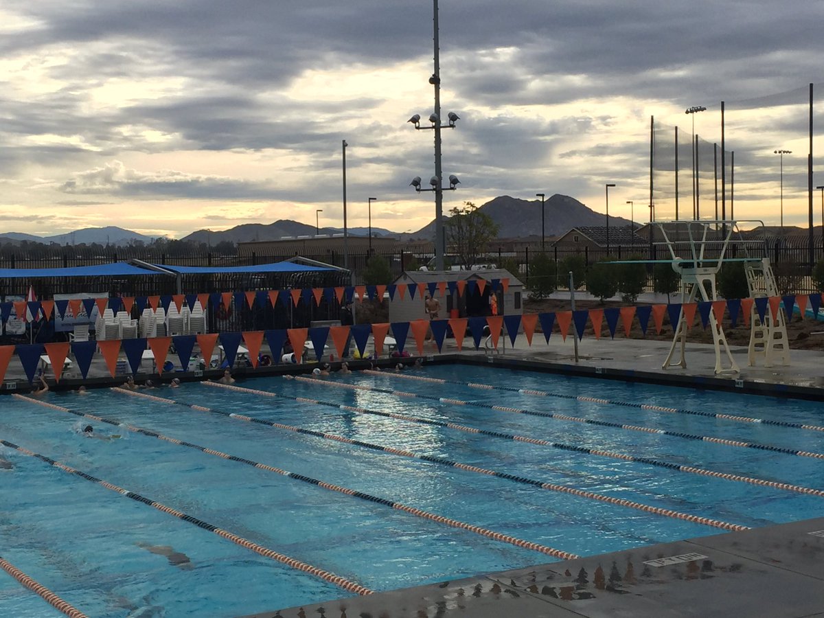 mesaaquatics's tweet photo. Rise and shine. Saturday morning practice. #MesaAquatics #usaswimming https://t.co/D9cOIuPMt4