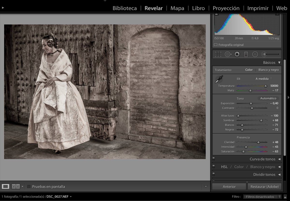 Revelant la sessió de <a href="/lydiagarro/">Lydia Jiménez Garro</a> #valéncia #regnedevaléncia #fotografia #fotografiavaléncia #foto #torresdeserrans #fallera #valenciana