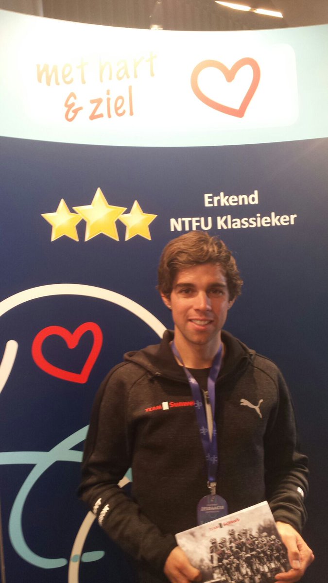 Na Dumoulin heeft ook Matthews onze stand bezocht <a href="/Zesdaagse/">WielerZesdaagse Rotterdam</a> Praatje? Info #TdR2017? Scarf €5 =bijdragen MS onderzoek? Bezoek ons op de ring