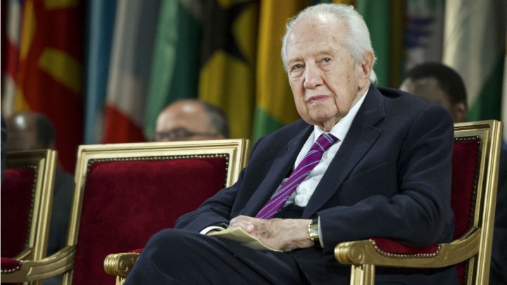 #Portugal's former president #MarioSoares dies at 92 in #Lisbon.