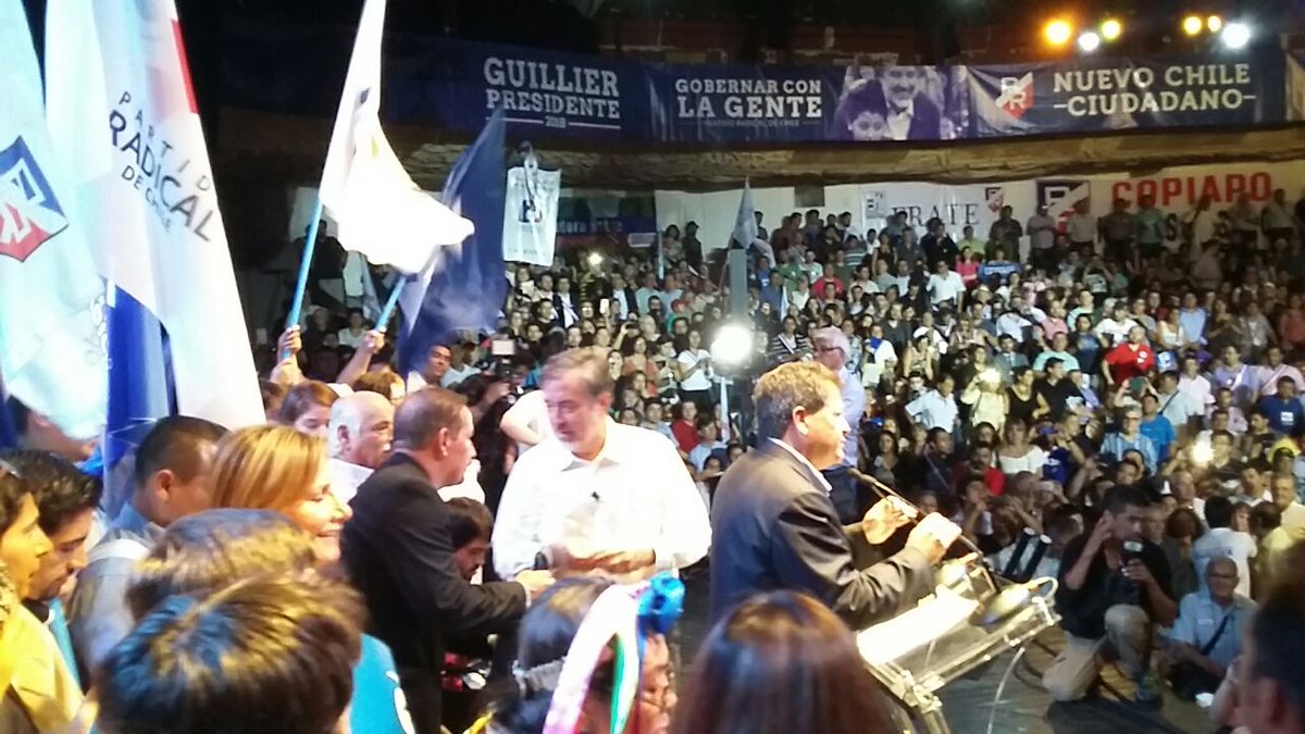enzo_evallevh's tweet photo. @eldia_cl proclamación de alejandro guiller en santiago https://t.co/QrjSnmUobW