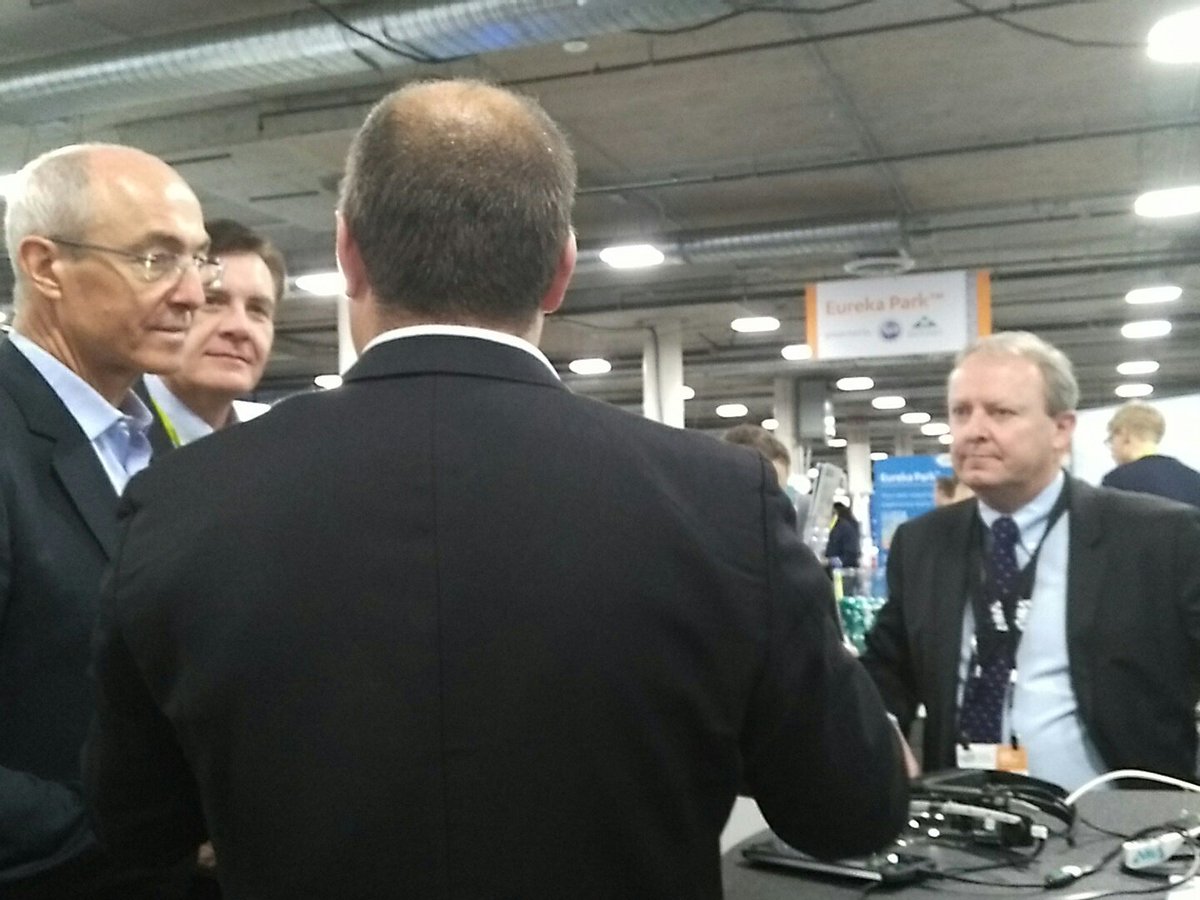 AMA_XPERTEYE's tweet photo. CEO Benoît Potier @airliquidegroup #ProjetConnect @AMA_SAfrance #Fieldservices #Xperteye #Teleexpertise @ChGuillemot @OsterhoutGroup @CES https://t.co/T4a1VI5TP6