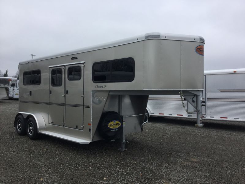 trailersaler's tweet image. 2016 Sundowner Charter 2H gooseneck with dressing room.  $19,495.