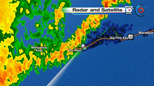 Line of heavy showers has entered #KeyWest #coldfront #Flwx https://t.co/h36nfl91rv