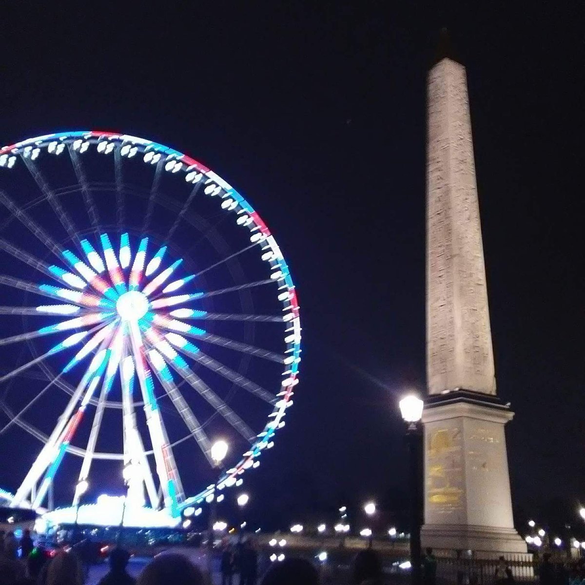 AYoungArtist1's tweet photo. La Grande Roue and the Obelisk ~ Paris 

#obelisk #bigwheel #night #paris #light #december #france #egypt #louxor #artistik https://t.co/pMRtDvjPnj