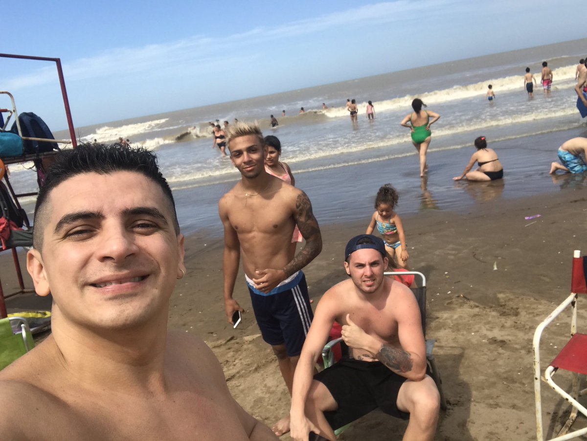 ELSHOWDEANDY's tweet photo. Tarde De Playa Y Mar En La Toninas * A La Noche Tocando En #Privilege San Bernardo * https://t.co/Z33NxSxbZ1