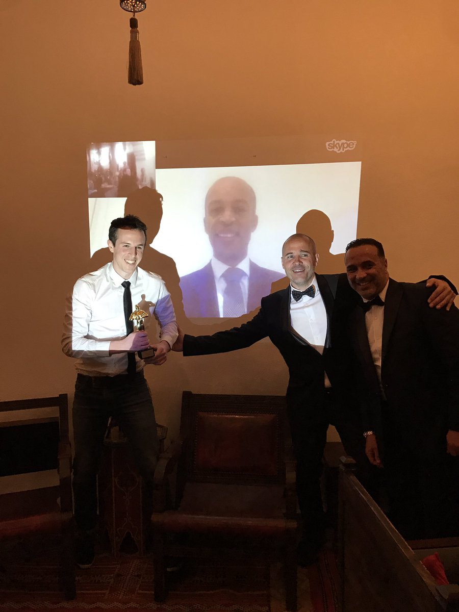 YVIQUEL's tweet photo. L'oscar du meilleur sportif @SponsoriseMe remis par @StephDIAGANA @cointepasmaxime https://t.co/2ov8sYBmnE