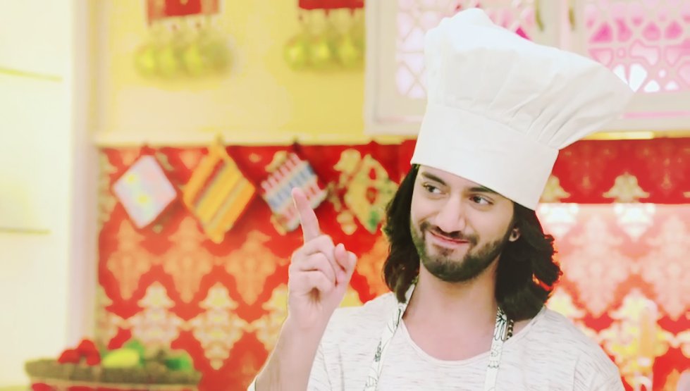 FabJK7's tweet photo. cutest chef ever 😘 my O baby 💕
#Ishqbaaaz @KUNAL_JAISINGH https://t.co/QChNZQVZ1q