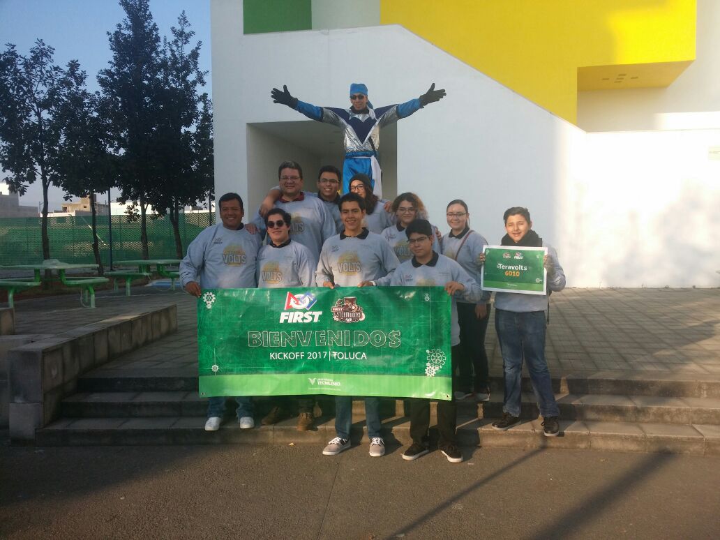 TecMilenio_MAZ's tweet photo. El equipo de robótica TeraVolts durante su participación en el Kick Off 2017. #TecmilenioFIRST #RetoFIRST https://t.co/kITWgUM6mq