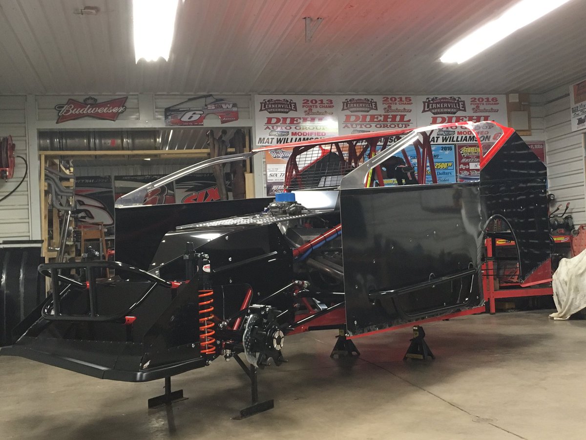 Williamson6's tweet photo. Got one car done today, ready to go for lettering @pilatdesign! https://t.co/dkZZj4lIiK