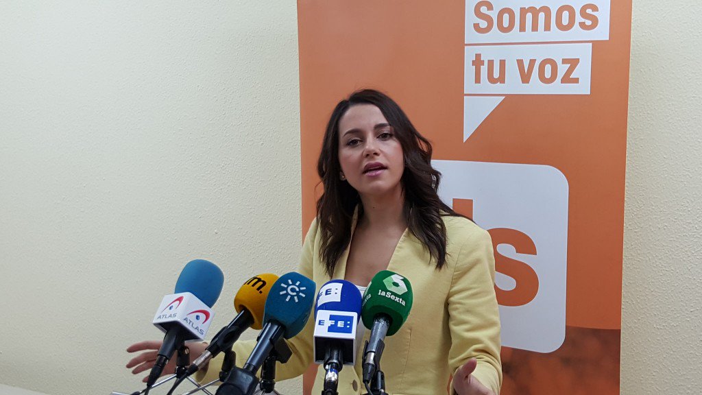 Cs_Andalucia's tweet photo. .@InesArrimadas “Las mejoras que se están consiguiendo en Andalucía tienen nombre y apellidos: Ciudadanos Andalucía”
https://t.co/pGbmCIhDIj https://t.co/6Q2ZdnWq4f