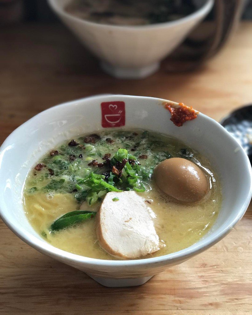 billyharris's tweet photo. Perfect rainy day in LA calls for some perfect ramen....with the G!! @tatsuramen #firsttim… https://t.co/qg3kEcMVIM https://t.co/ZhJYS4FaeS