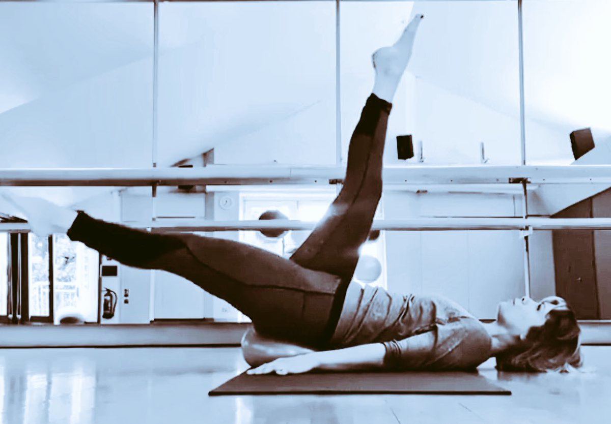 MoveWellLondon's tweet photo. Very excited to start tomorrow with Pilates at Sweaty Betty, East Dulwich 9.30am #eastdulwich #personaltraining #31daystofit #sweatyourstyle https://t.co/ZaNZVnoJjH