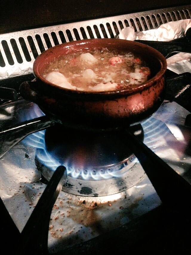 Pokusevskis's tweet photo. #HeatonMoor #Chefs #Salmon #couscous #ChilliPrawn #Merlot #SaturdayKitchen X https://t.co/zLMGsF7uTP