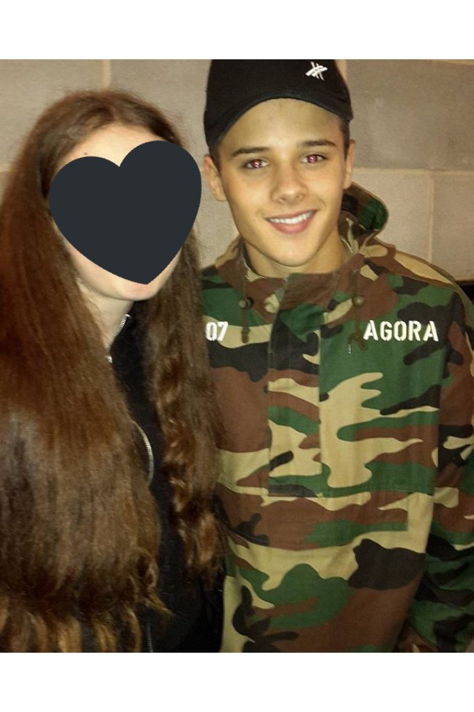 adoring_joshler's tweet photo. @ThisIsTheBrooks you rlly should follow me& @maisieX01 we've waited years for a follow๐ miss you both so muchโค๏ธโค๏ธ #BrooksWay (I looked bad) https://t.co/8nrY7egJ0f
