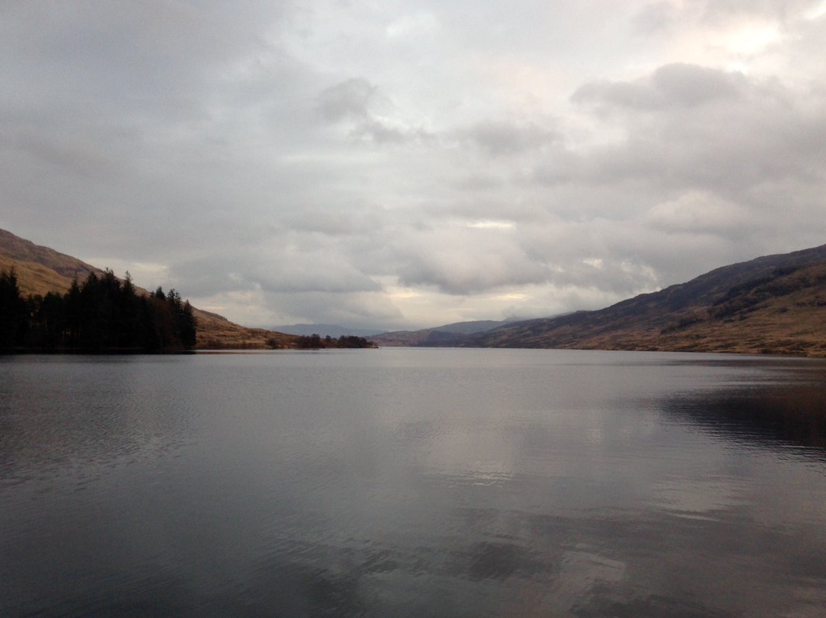 lauren_d_murray's tweet photo. My hideout over Hogmanay. Can I go back yet? #backtoreality #scotland #getoutside #sunset #endof2016 https://t.co/31GuEGFwAY