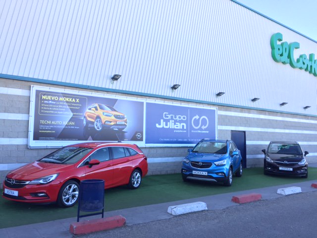 GJ_Automotive's tweet photo. Estrenamos año con exposición de Opel en el CC Hipercor en Burgos. Más información en Grupo @GrupoJulianBUR https://t.co/cDpoKmlsqj