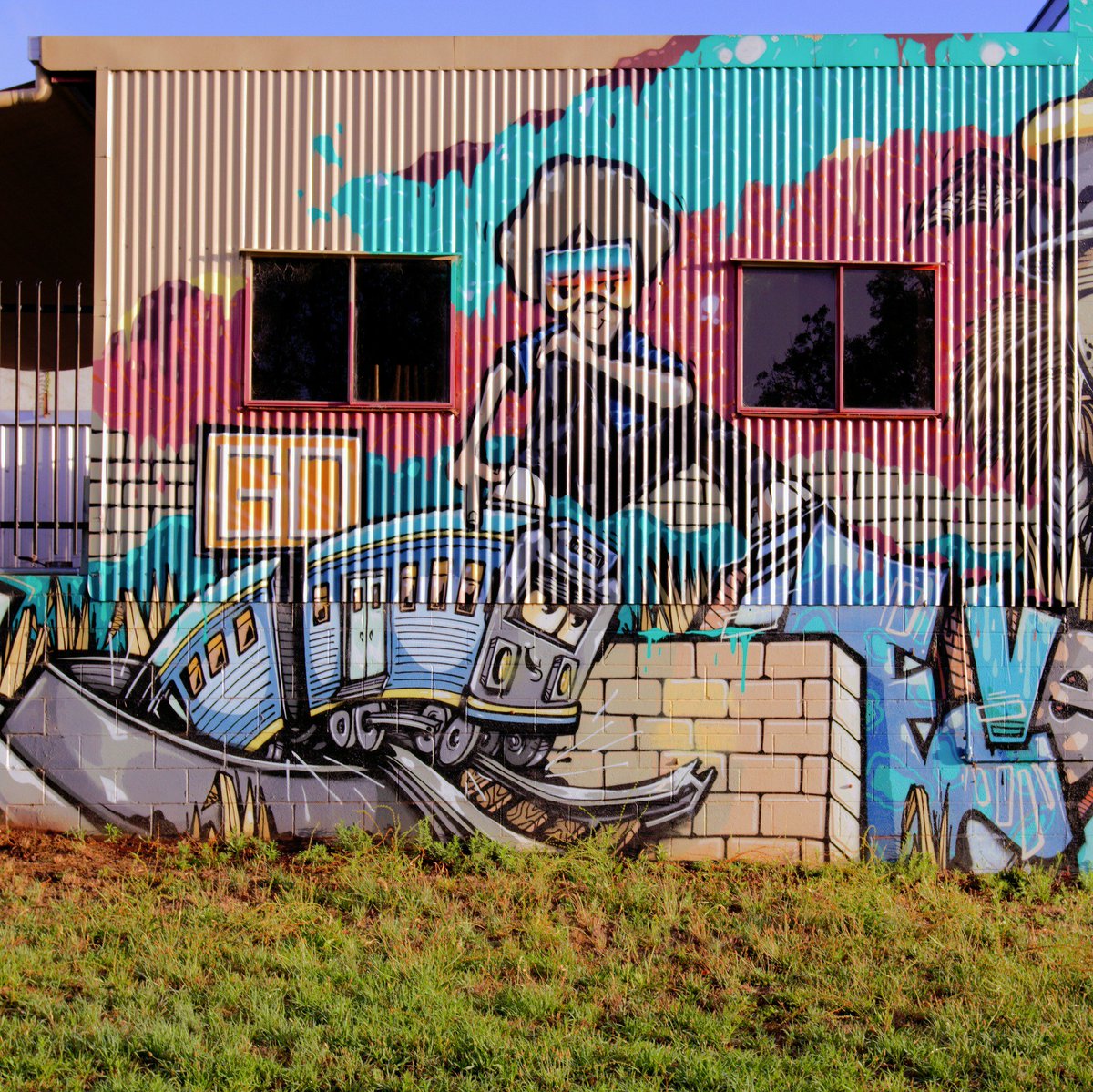 maloo325's tweet photo. part of a #wall #mural #streetart in #toowoomba by #johnkaye #graffiti https://t.co/bPQv4vFmAX