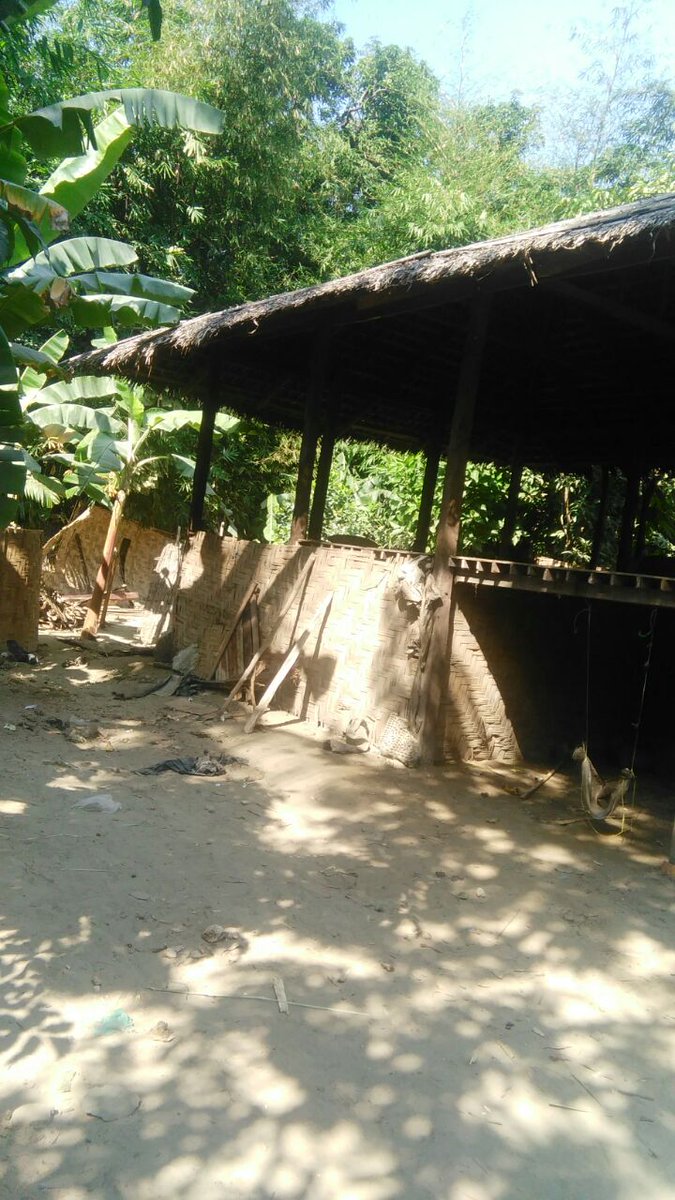nslwin's tweet photo. 27 #Rohingya houses &amp; 4 shops from #ThaPyayTaw VT #Maungdaw Township were forced to demolish by #Myanmar's BGP after Dec 20th, 2016. https://t.co/9sSzRc6Uj6