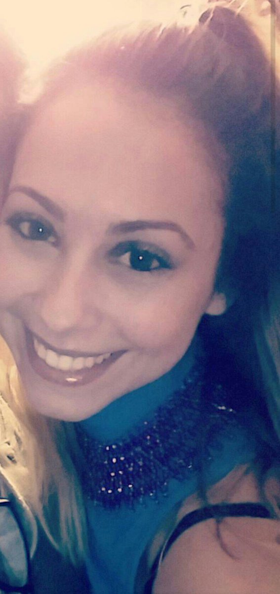 Ariel92L's tweet photo. #newyearseve #2017 https://t.co/8wd5QG9Iys