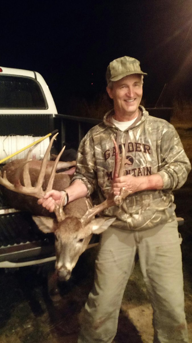 okdeerprocessor's tweet image. Another MONSTER buck,Terry Crissman 15 pt. facebook.com/mudcreekwildga… #meatinthefreezer #bringusyourkills #mudcreekprocessing