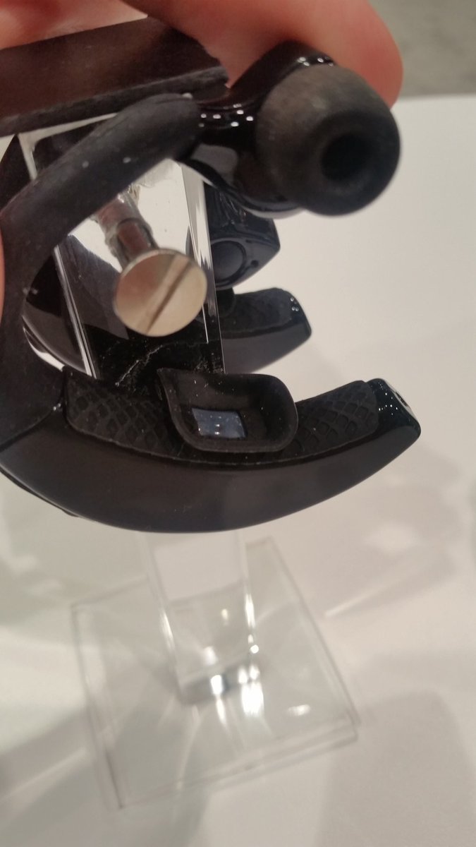 Freewavz's tweet photo. #CES2017 https://t.co/hylydQNNUi