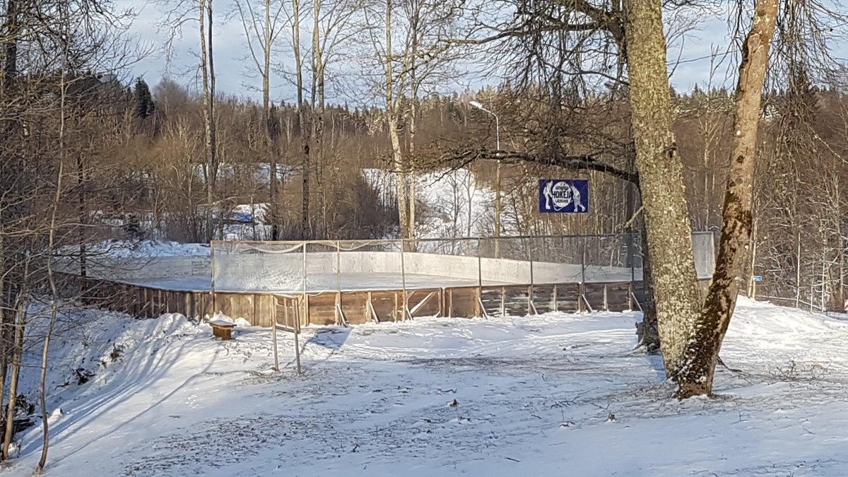 Nitaureni's tweet photo. Slidot Nītaures hokeja laukumā varēs sākot ar pirmdienu, 9.janvāri!
Tikmēr aicinām ziedot laukuma uzturēšanas un labiekārtošanas darbiem! https://t.co/wybG9s2z2E