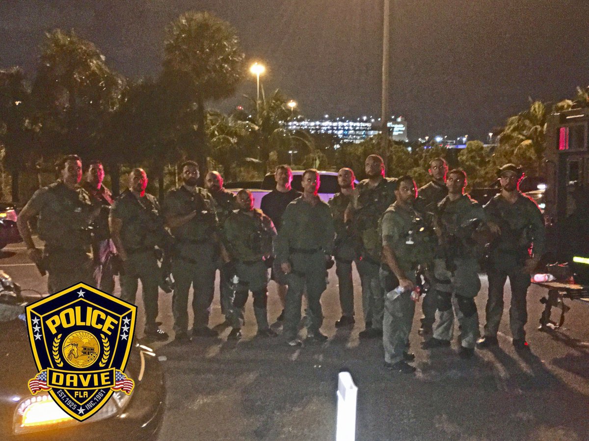DaviePolice's tweet photo. #DaviePolice #SRT &amp; patrol ofc's on scene at the #FLLshooting yesterday assisting @browardsheriff &amp; other agencies. A very sad day for all. https://t.co/YFr7CqFqlk